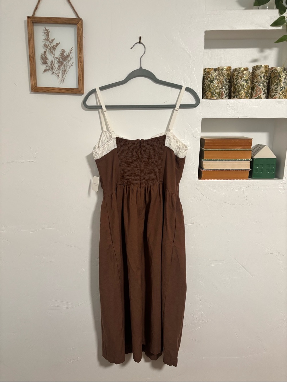 Altar'd State | Brown and White Dress with Bow - Picture 4 of 7